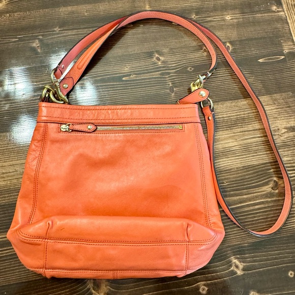 Coach‎ Coral Leather Shoulder Bag - Picture 3 of 6